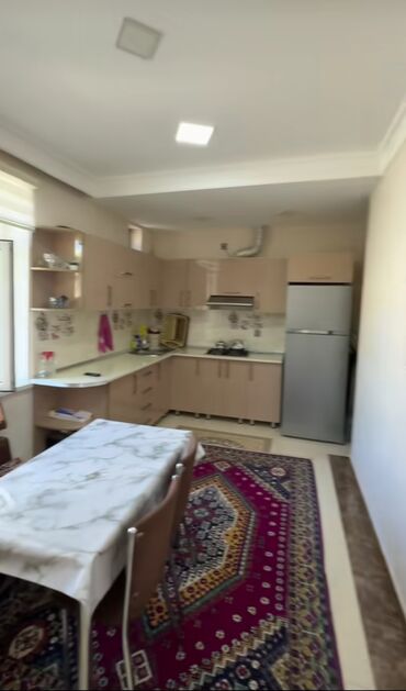 Həyət evləri və villaların satışı: Binəqədi qəs. 3 otaqlı, 90 kv. m, Yeni təmirli — 4