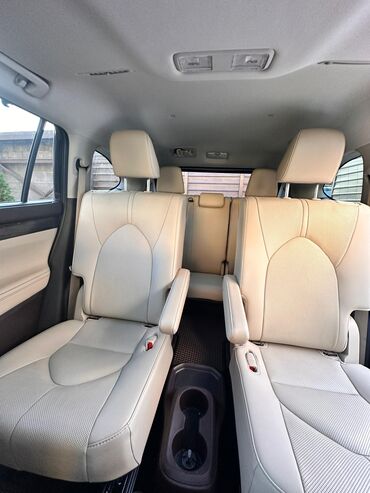 Toyota: Toyota Highlander: 2020 г., 3.5 л, Вариатор, Бензин, Кроссовер — 5