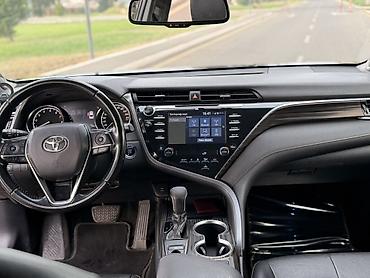 bmw satisi: Toyota Camry: 2.5 l | 2018 il Sedan — 7