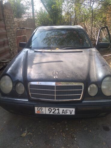 мерис 210: Mercedes-Benz : 1996 г., 3.2 л, Автомат, Бензин, Седан