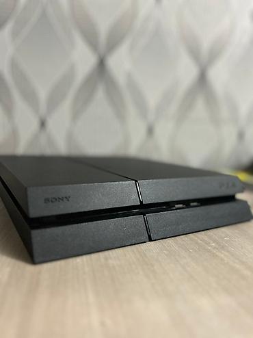 купить nintendo switch 2: Игровая консоль Sony PlayStation 4 (оригинальная «fat» версия), цвет — 1