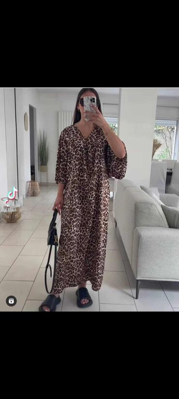 pamučne haljine: One size, color - Brown, Oversize, Other sleeves