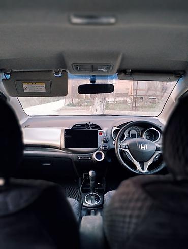 Honda: Honda Fit: 2013 г., 1.3 л, Вариатор, Бензин, Хэтчбэк — 7