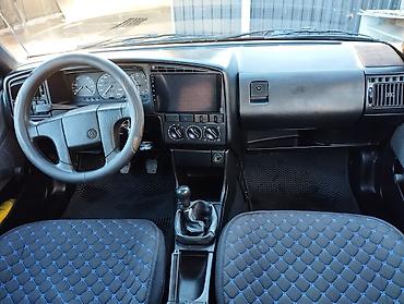 pass: Volkswagen Passat Variant: 1990 г., 1.8 л, Механика, Бензин, Универсал — 10
