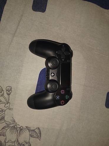 nintendo controller: PlayStation 4 Pro. В комплекте есть: 2 контроллера dualshock 4, док — 5