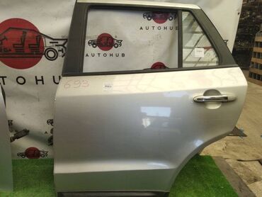 Стоп-сигналы: Дверь Задняя левая Hyundai at lalafo.kg Стоп-сигналы: Дверь Задняя левая Hyundai