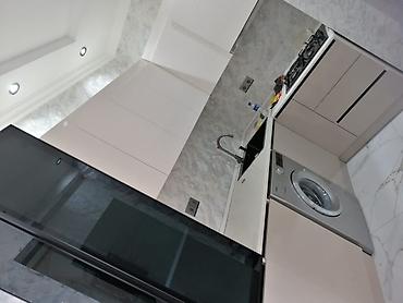 metbex mebeli membran: Mətbəx mebeli – müasir L formalı dizayn - Rəng: açıq bej/kremin — 3