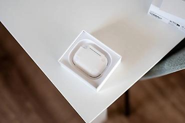 динамики бу: AirPods Pro 3 б/у оригинал Состояние хорошее Отдам за 12 тысячи — 3