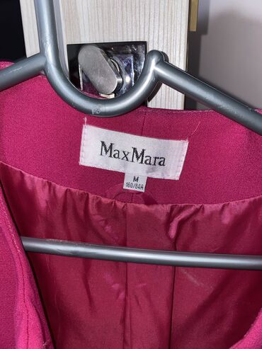 Пиджаки, жакеты: Пиджаки, жакеты