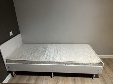 продаю спальный кровать: Спальный гарнитур, Односпальная кровать, цвет - Белый, Б/у