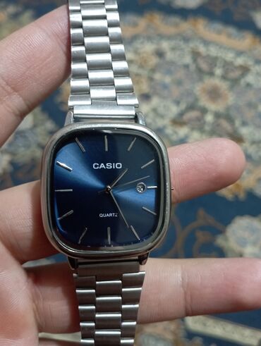 запчасти для часов: Продам почти новые часы от Касио покупал недавно за 1200 сом причина