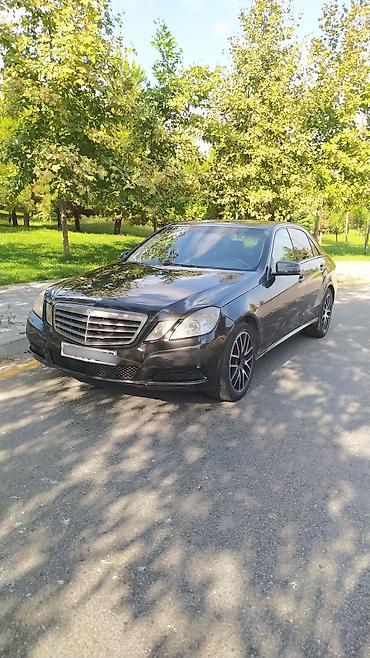 kara: Mercedes-Benz E-Class: 2.2 l | 2009 il Sedan — 7