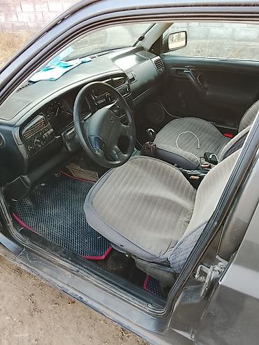 Volkswagen: Volkswagen Vento: 1992 г., 1.8 л, Седан — 9
