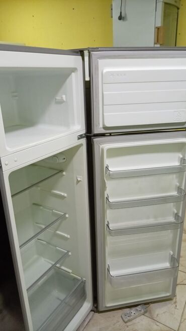 Soyuducular: 2 qapılı Gorenje Soyuducu Satılır, rəng - Ağ, Dolab içi — 18