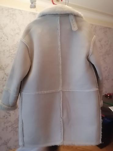 qar geyimi: Amisu markalı qadın paltosu - Model: süni xəz (shearling tərzi) içliyi — 4