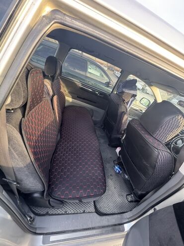 Toyota: Toyota Ipsum: 2003 г., 2.4 л, Автомат, Бензин, Минивэн — 5