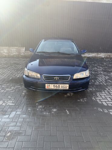 марк 2 2003: Toyota Camry: 1998 г., 2.2 л, Автомат, Бензин, Седан