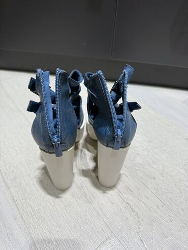 Basanoşka və səndəllər: Ölçü: 38, rəng - Göy, Yeni — 5