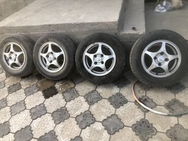 шинный центр ош: R14 
Бир балон айрык
Калгандары жакшы абалда
