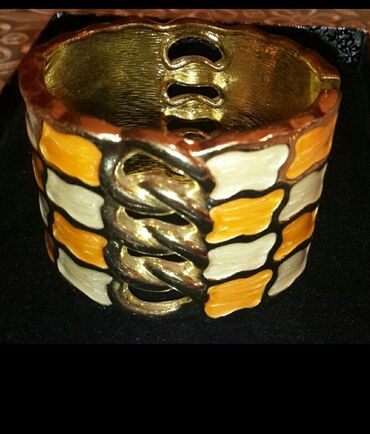 Uzunmüddətli kirayə mənzillər: Tebii dawlar ve bijuterialar -da lalafo.az — 6 Uzunmüddətli kirayə mənzillər: Tebii dawlar ve bijuterialar — 6