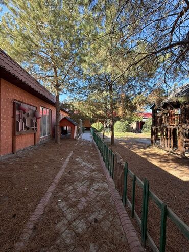 сниму дом на иссык куле: 190 м², 8 комнат, Утепленный, Теплый пол, Парковка