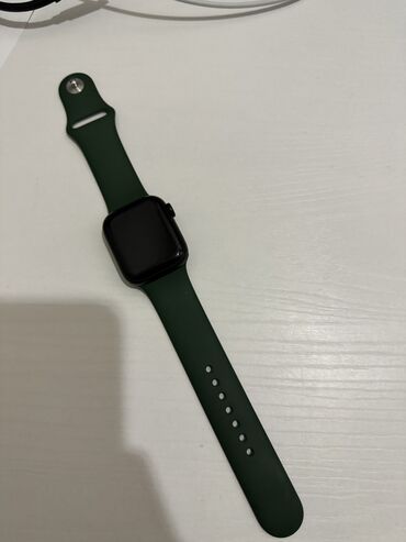ювелирный комплект: Apple Watch 7 41mm АКБ 100% Коробка, зарядка и короткий ремешок в
