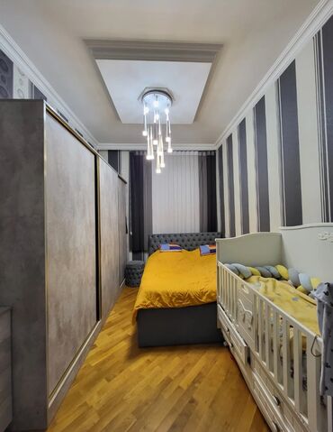 Uzunmüddətli kirayə mənzillər: Mənzil Elmlər Akademiyasi. metrosuna yaxın ərazidə yerləşir.Piyada 3-4 — 3