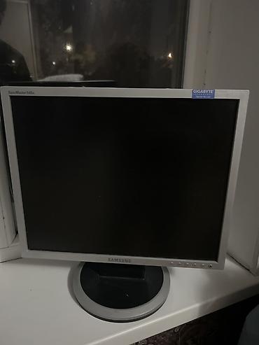 монитор 40: Монитор Samsung SyncMaster 940N (модель: 940N, Model Code — 1