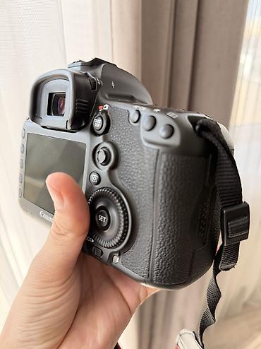s25 ikinci el: Canon 5DsR
25K probeg
Ideal veziyyet — 8