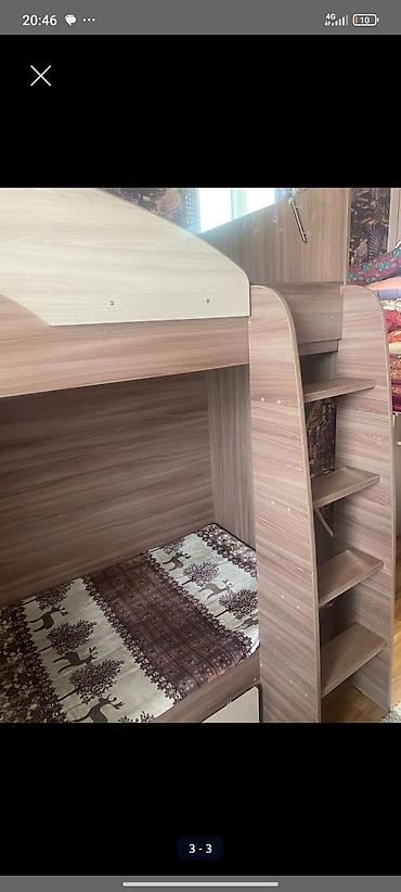 bunk bed: Двухъярусная детская кровать-чердак из ЛДСП в теплой дубовой — 1
