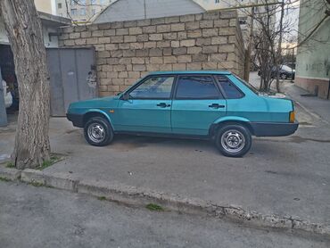 puntlu maşın: VAZ (LADA) 21099: 1.6 l | 2001 il 304000 km Sedan