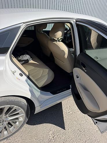 на тайоту: Toyota Avalon: 2018 г., 2.5 л, Вариатор, Гибрид, Седан — 7