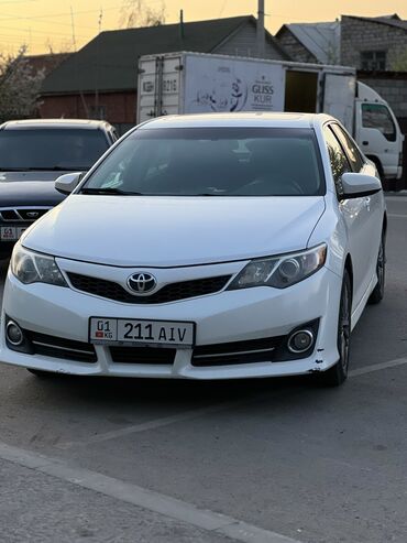 Toyota Camry: 2012 г., 2.5 л, Автомат, Бензин, Седан