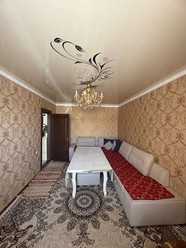 продаю квартиру без ремонта бишкеке: 3 комнаты, 80 м², 105 серия, 1 этаж, Евроремонт