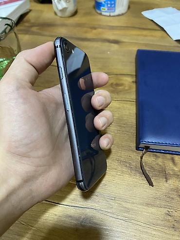 cəkmək ucun şəkillər: IPhone 8, 64 GB, Qara, Barmaq izi — 3
