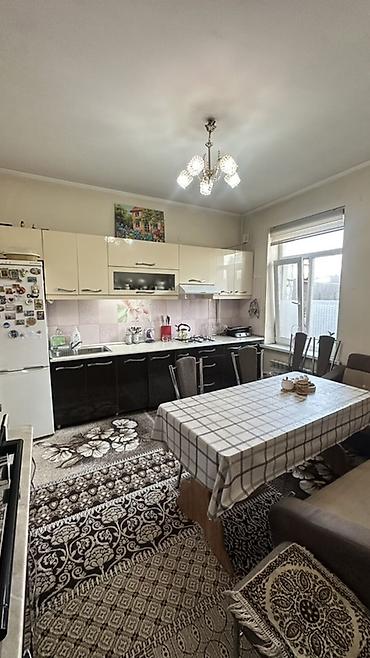 Продажа коттеджей и домов: 📍 Продается 2 х эт дом Город: Бишкек (район Молодая Гвардия) • 🏠 — 10