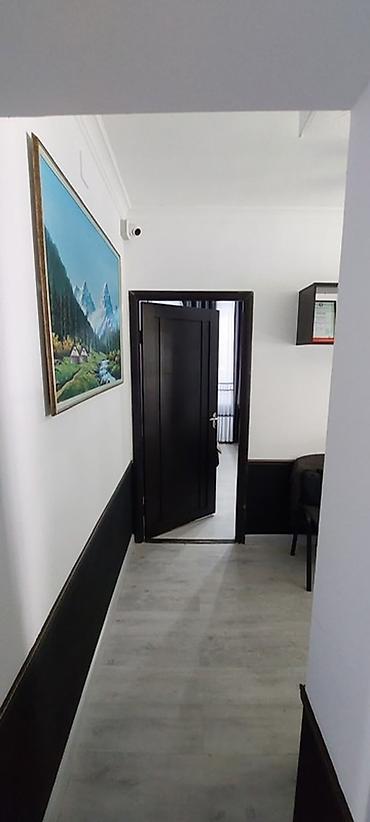 Продажа помещений свободного назначения: Адрес г Ош ул Супаналиева 5/1 Офисное помещение с готовой рабочей — 2