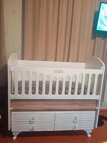 digər alətlər: Oğlan və qız üçün, Yeni, Dördbucaq, Beşik, Matras ilə, Yellənmə mexanizmi ilə — 1