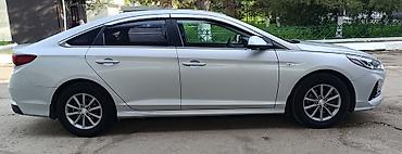 santa fe 2024: Hyundai Sonata: 2019 г., 2 л, Автомат, Бензин, Седан — 4