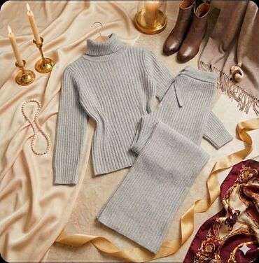 Kompleti: Cena 1999din Velicine: S M L XL 2XL 3XL Materijal: trikotaza — 8