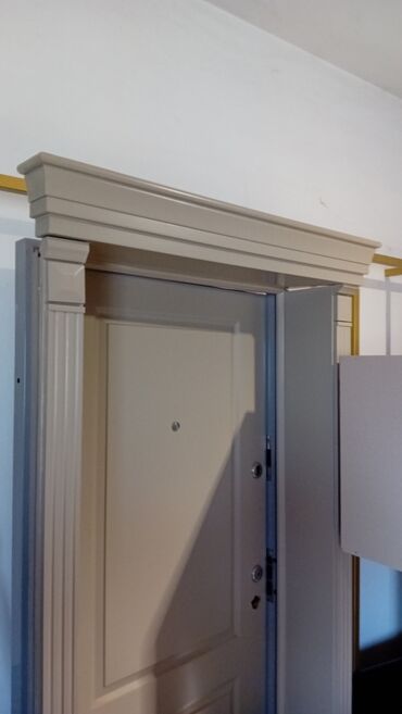 Ostali nameštaj: Nameštaj po meri od punog drveta univera i medijapana farbanog — 19