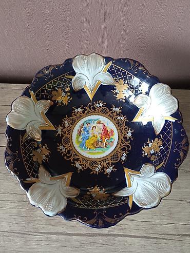 farfor heykelcik: Porcelain ayaqlı meyvəqabı/servis qabı - Material: porselen - Rəng — 2