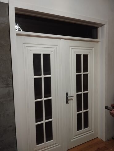 Giriş qapıları: Otaq qapıları