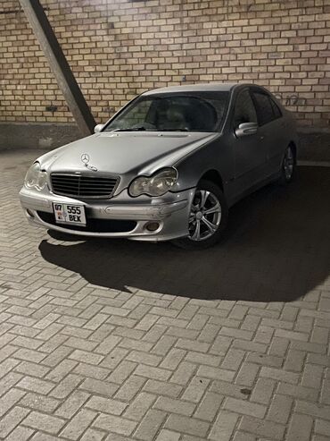 фит машине: Mercedes-Benz C-Class: 2004 г., 1.8 л, Автомат, Бензин