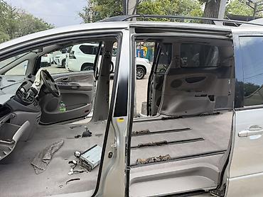 estima: Toyota Estima: 2000 г., 2.4 л, Автомат, Газ, Минивэн — 3