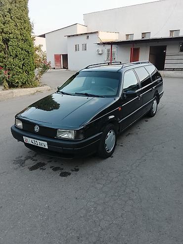 Volkswagen Passat Variant: 1993 г., 1.8 л, Механика, Бензин, Универсал at lalafo.kg Volkswagen Passat Variant: 1993 г., 1.8 л, Механика, Бензин, Универсал