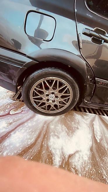 Volkswagen: Volkswagen Golf: 1995 г., 2 л, Механика, Бензин, Хэтчбэк — 9