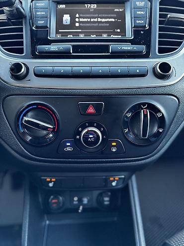 Hyundai: Hyundai Solaris: 2018 г., 1.6 л, Механика, Бензин, Седан — 6