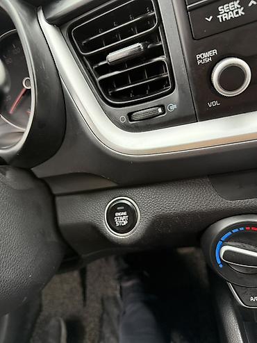 Kia: Kia Stonic: 2019 г., 1.4 л, Автомат, Бензин, Кроссовер — 19