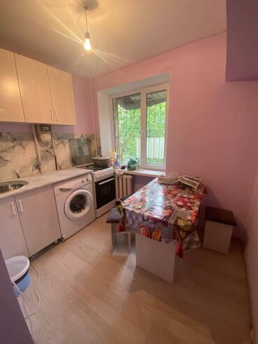 квартиры 2 комнаты: 2 комнаты, 46 м², Индивидуалка, 3 этаж, Косметический ремонт